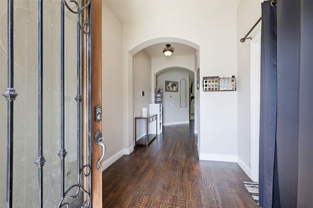 5003 Spruce Street, Krum, TX 76249