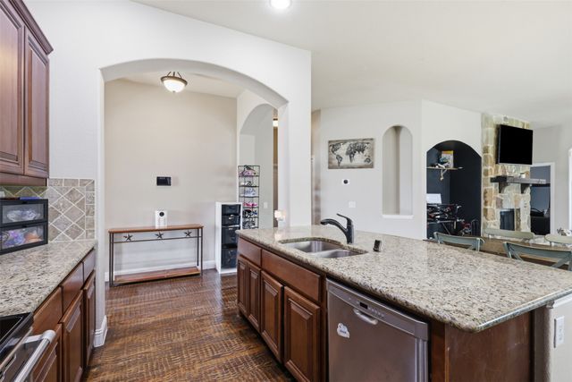 5003 Spruce Street, Krum, TX 76249
