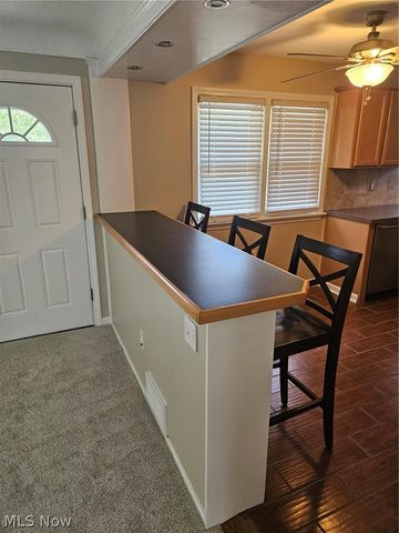 14 Thames Avenue, Bedford, OH 44146