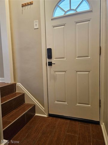 14 Thames Avenue, Bedford, OH 44146