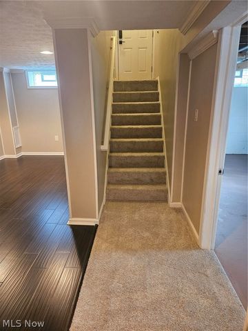 14 Thames Avenue, Bedford, OH 44146