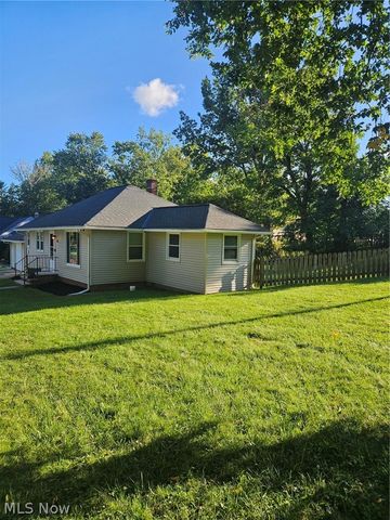 14 Thames Avenue, Bedford, OH 44146