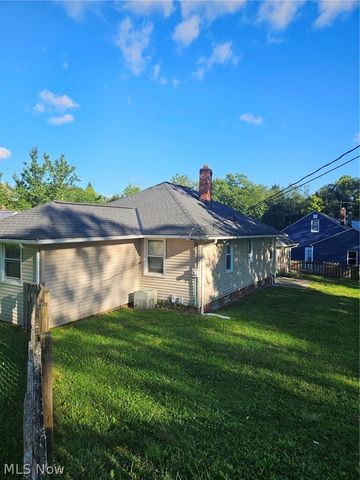 14 Thames Avenue, Bedford, OH 44146