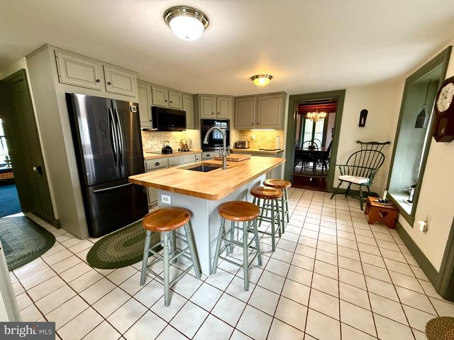 430 S MAIN ST, Quakertown, PA 18951