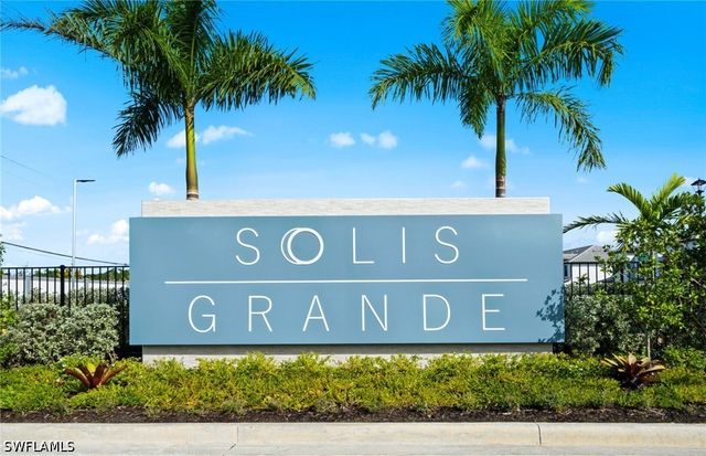 27876 Radiant CT, Bonita Springs, FL 34135