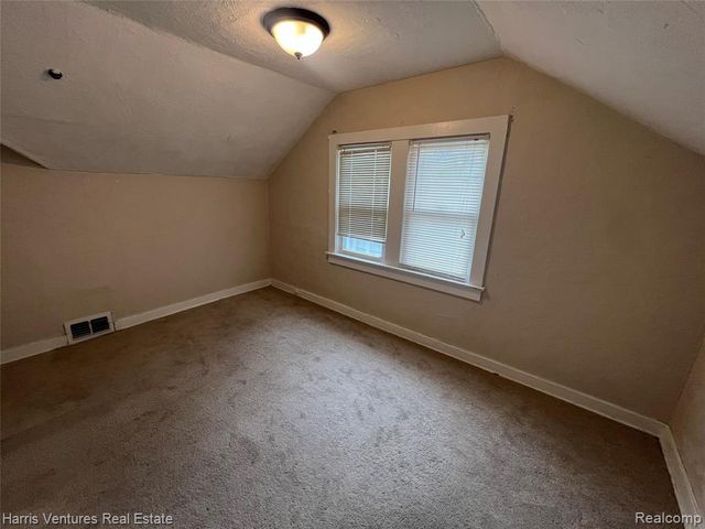 21344 Seminole Street, Southfield, MI 48033