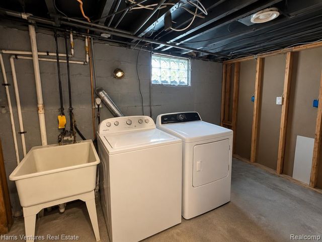 21344 Seminole Street, Southfield, MI 48033