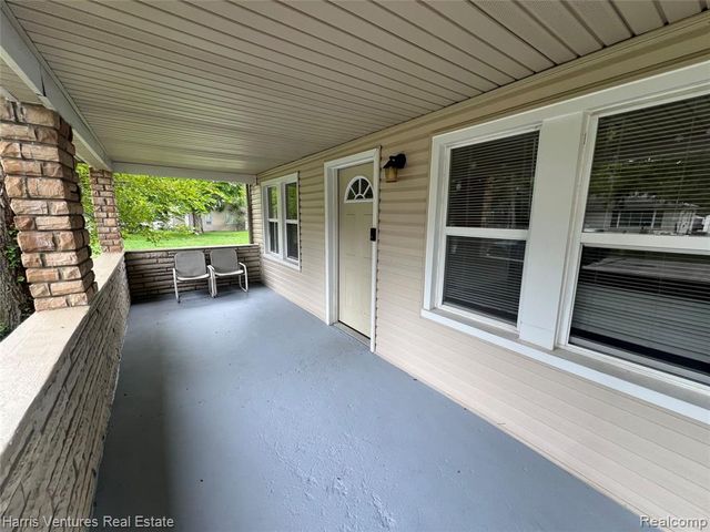 21344 Seminole Street, Southfield, MI 48033