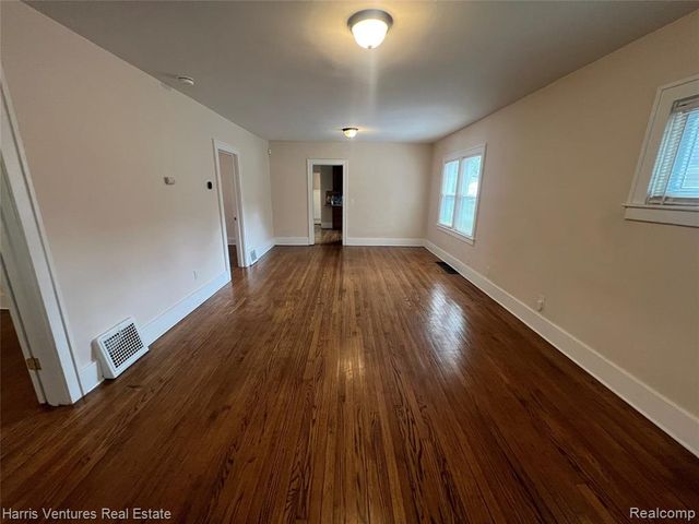 21344 Seminole Street, Southfield, MI 48033