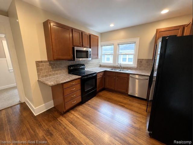 21344 Seminole Street, Southfield, MI 48033