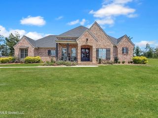 1000 Honeysuckle Trail, Brandon, MS 39047