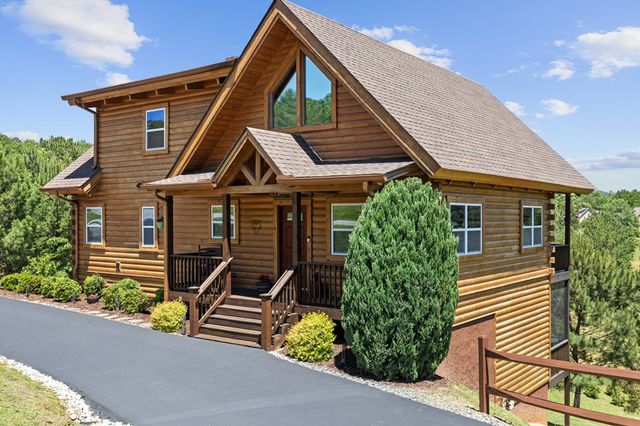 325 Emelia Drive, Morganton, GA 30560