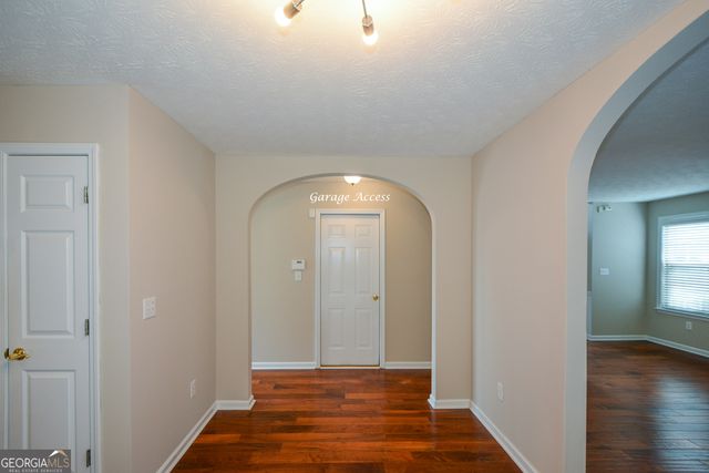 1045 Winthrope Chase Drive, Alpharetta, GA 30009