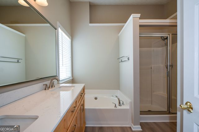 1045 Winthrope Chase Drive, Alpharetta, GA 30009