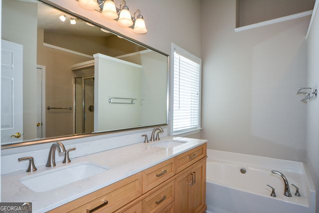 1045 Winthrope Chase Drive, Alpharetta, GA 30009