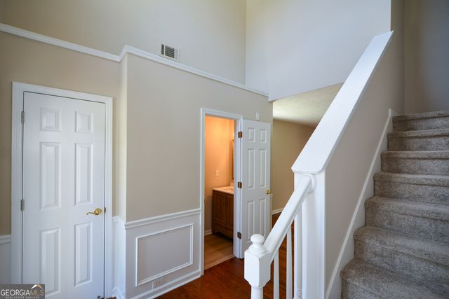 1045 Winthrope Chase Drive, Alpharetta, GA 30009