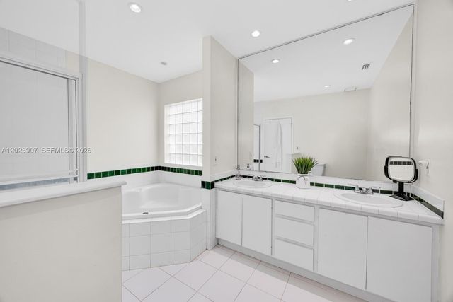 6610 Santona St, Coral Gables, FL 33146