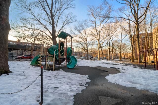 33-44 Junction Blvd 5V, Jackson Heights, NY 11372