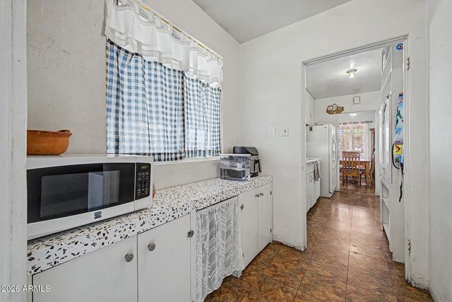 1823 W CAMPBELL Avenue, Phoenix, AZ 85015