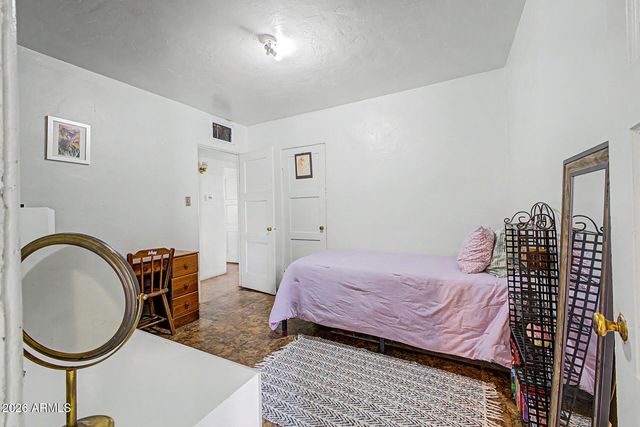 1823 W CAMPBELL Avenue, Phoenix, AZ 85015