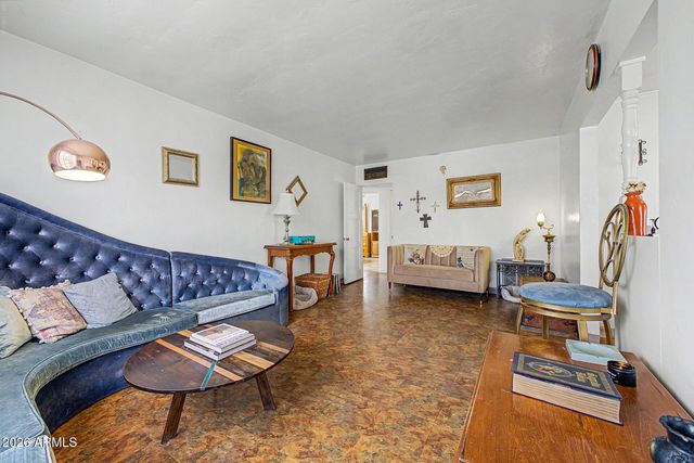 1823 W CAMPBELL Avenue, Phoenix, AZ 85015