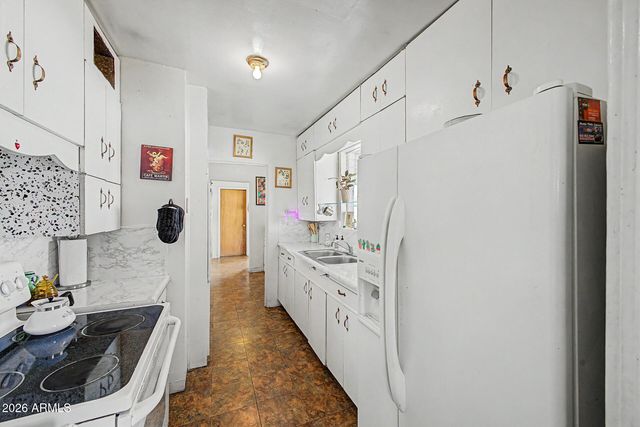 1823 W CAMPBELL Avenue, Phoenix, AZ 85015
