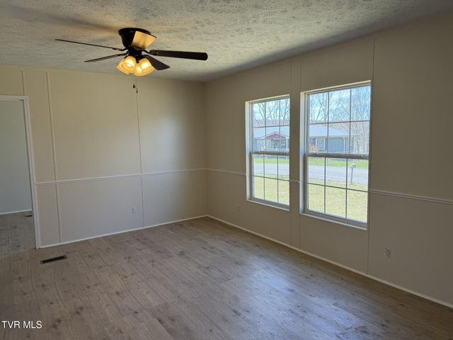 12030 Driffield Drive, Coeburn, VA 24230