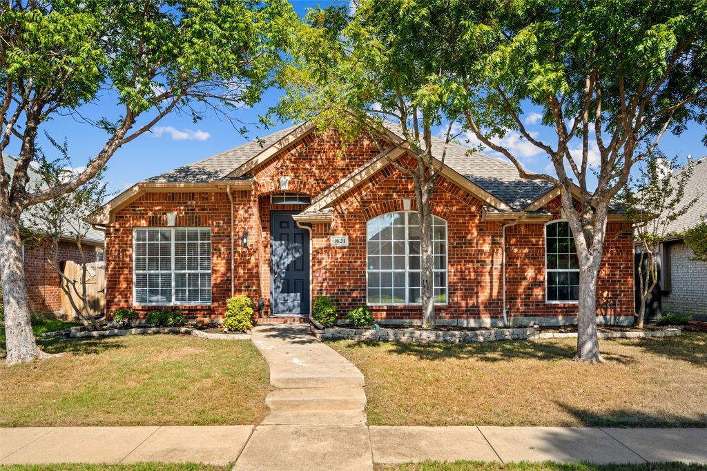 5624 Buckskin Drive, The Colony, TX 75056