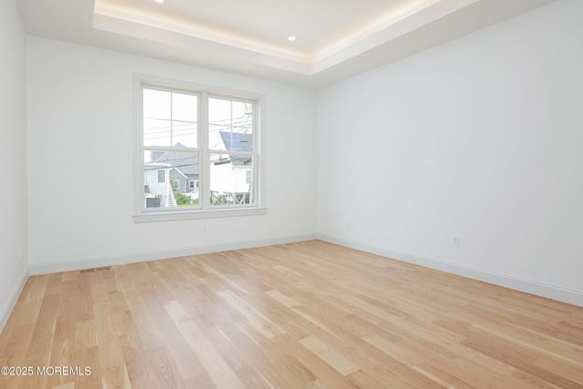 39 Bay Shore Drive, Toms River, NJ 08753