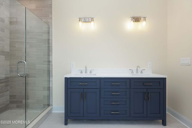 39 Bay Shore Drive, Toms River, NJ 08753