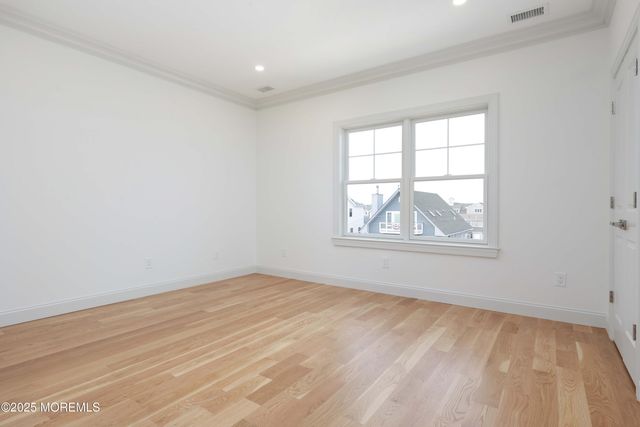 39 Bay Shore Drive, Toms River, NJ 08753