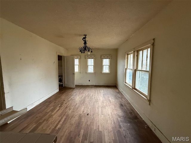 105 Central Avenue, Marble Hill, MO 63764