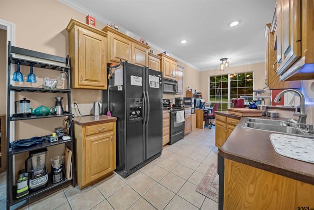 16980 Mary Martin Dr, Flint, TX 75762