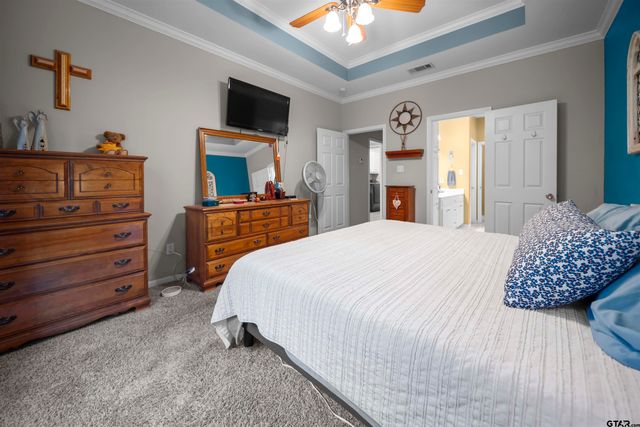16980 Mary Martin Dr, Flint, TX 75762