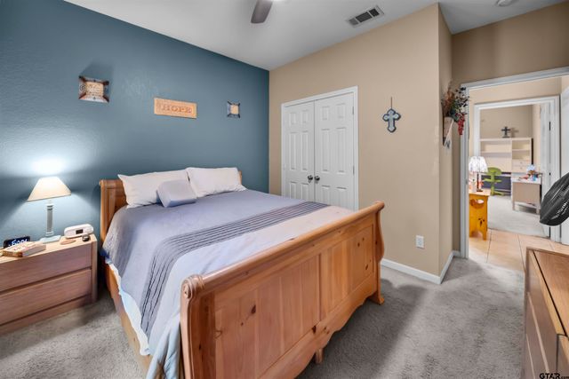 16980 Mary Martin Dr, Flint, TX 75762