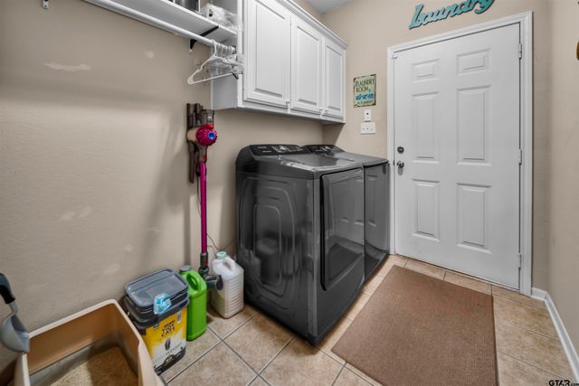 16980 Mary Martin Dr, Flint, TX 75762