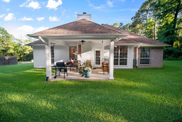 16980 Mary Martin Dr, Flint, TX 75762