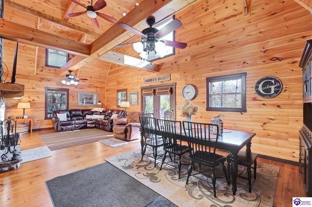 184 Furnace Branch Road, Bee Spring, KY 42207