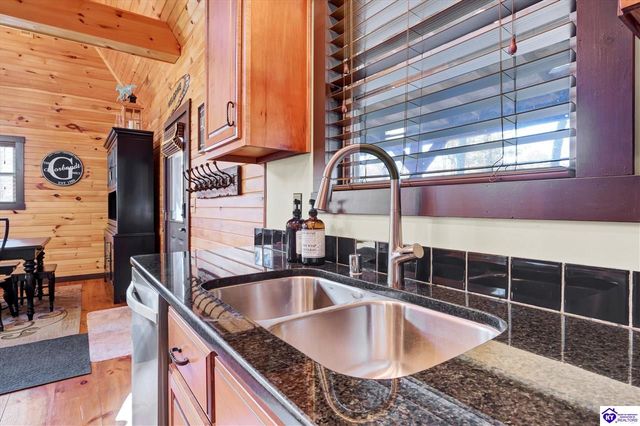 184 Furnace Branch Road, Bee Spring, KY 42207