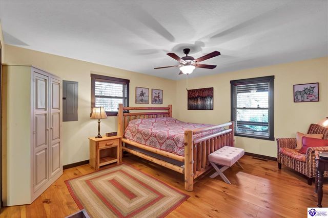 184 Furnace Branch Road, Bee Spring, KY 42207