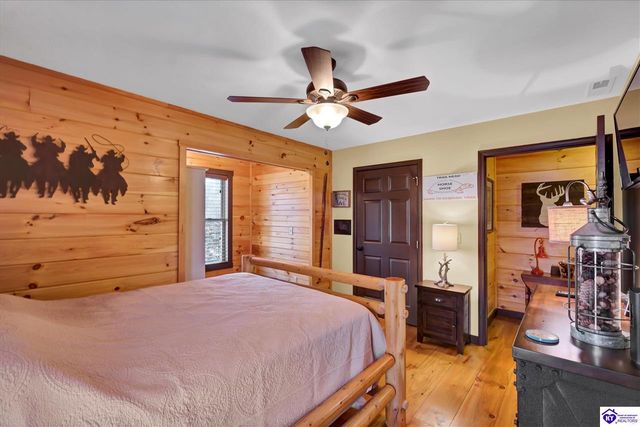 184 Furnace Branch Road, Bee Spring, KY 42207