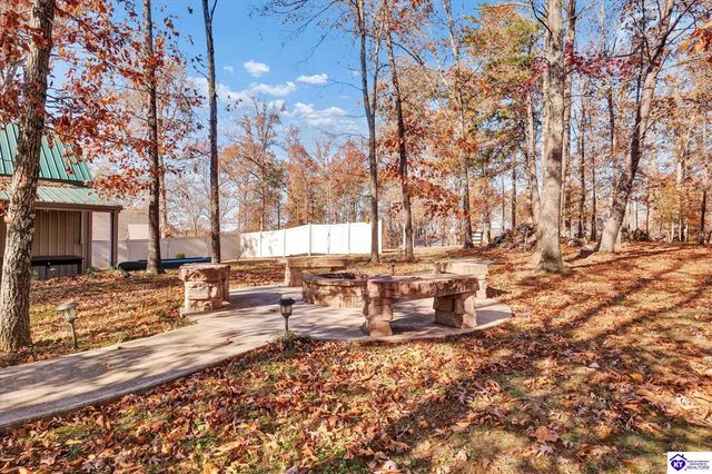 184 Furnace Branch Road, Bee Spring, KY 42207