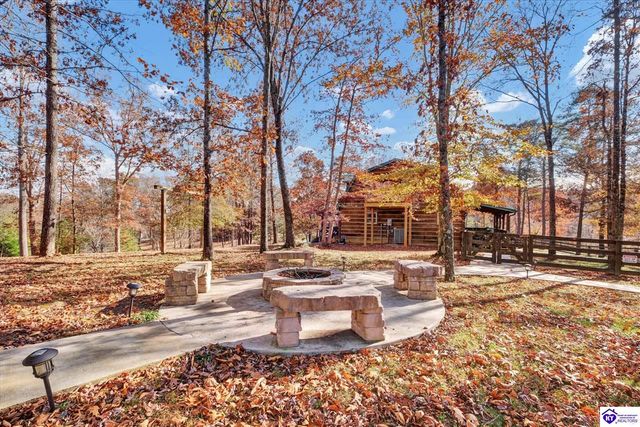 184 Furnace Branch Road, Bee Spring, KY 42207