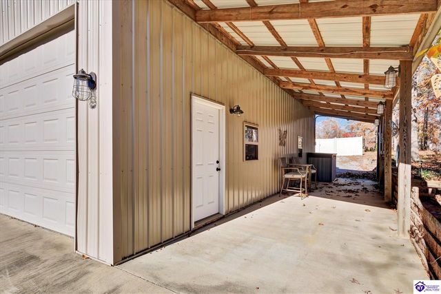 184 Furnace Branch Road, Bee Spring, KY 42207