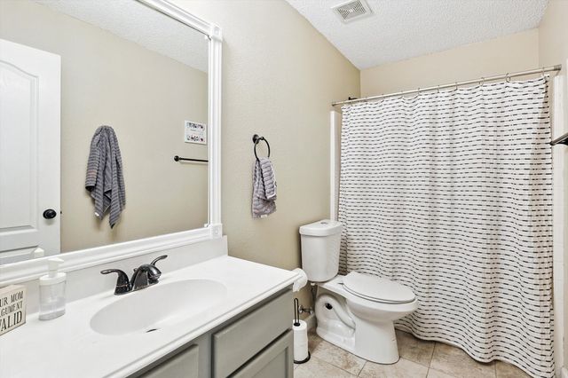1016 Ridgetop Drive, Justin, TX 76247