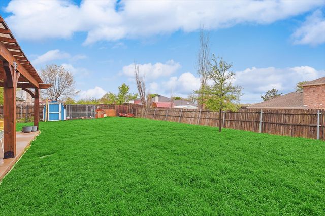 1016 Ridgetop Drive, Justin, TX 76247