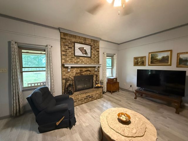 587 HEMLOCK RD, Gilmer, TX 75644