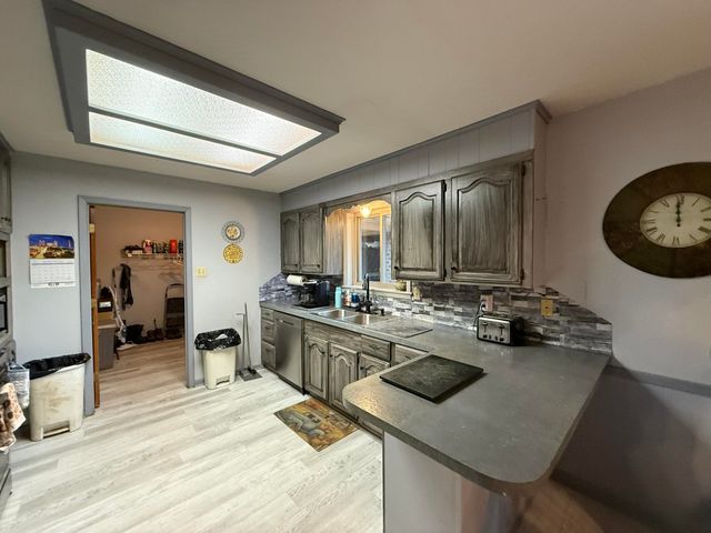 587 HEMLOCK RD, Gilmer, TX 75644