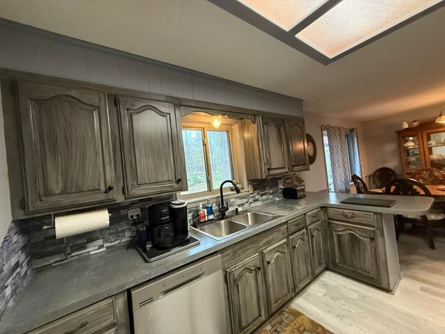 587 HEMLOCK RD, Gilmer, TX 75644