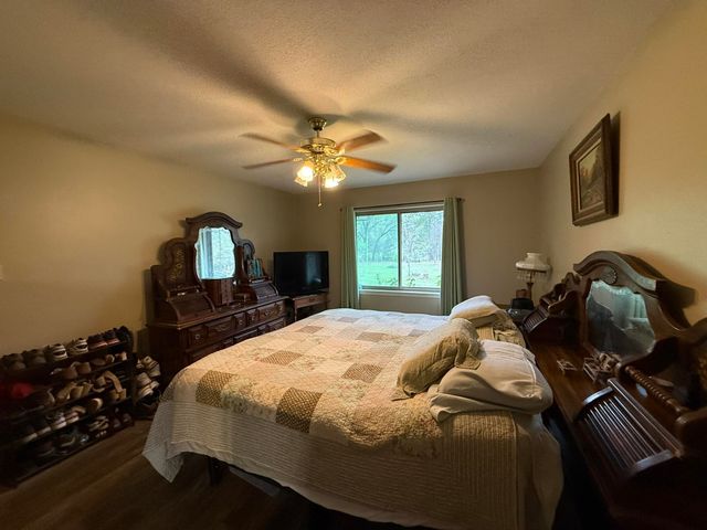 587 HEMLOCK RD, Gilmer, TX 75644